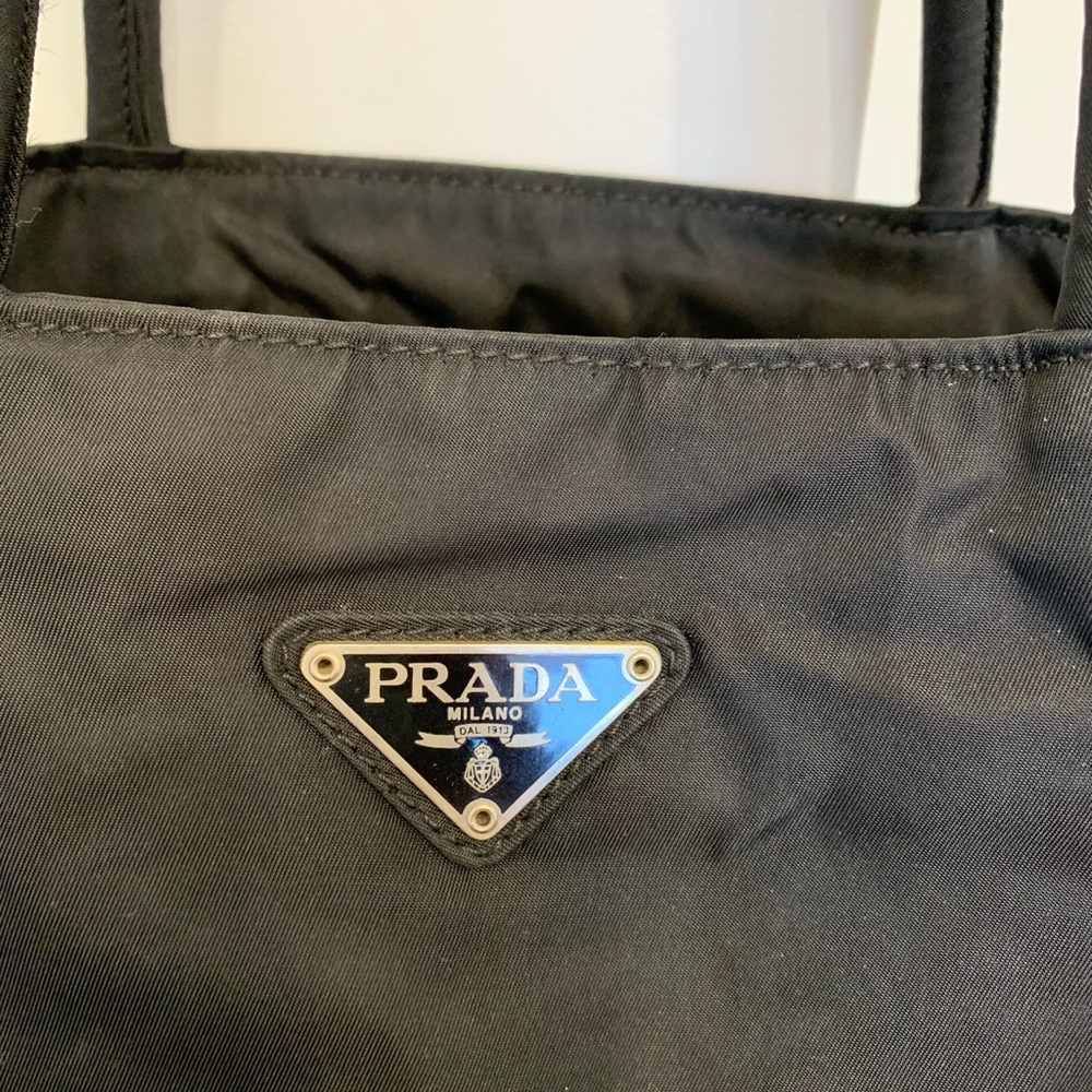 Authentic Prada tessuto nylon militaire bag/handbag/purse black - Picture 3 of 6